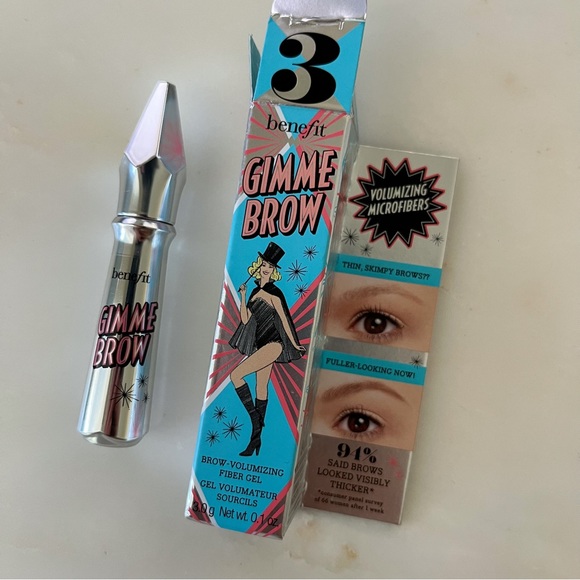 Benefit Gimme Brow+ Tinted Volumizing Eyebrow Gel - Picture 2 of 3